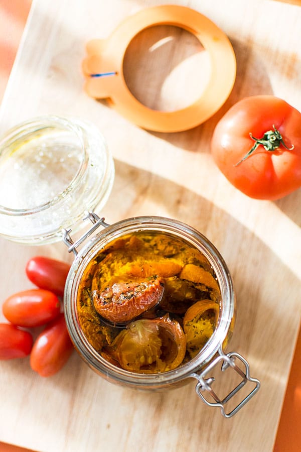 Recette de Tomates séchées en bocal (maison), recette de bocal avec Hutchinson, recette facile de tomates confites au four !